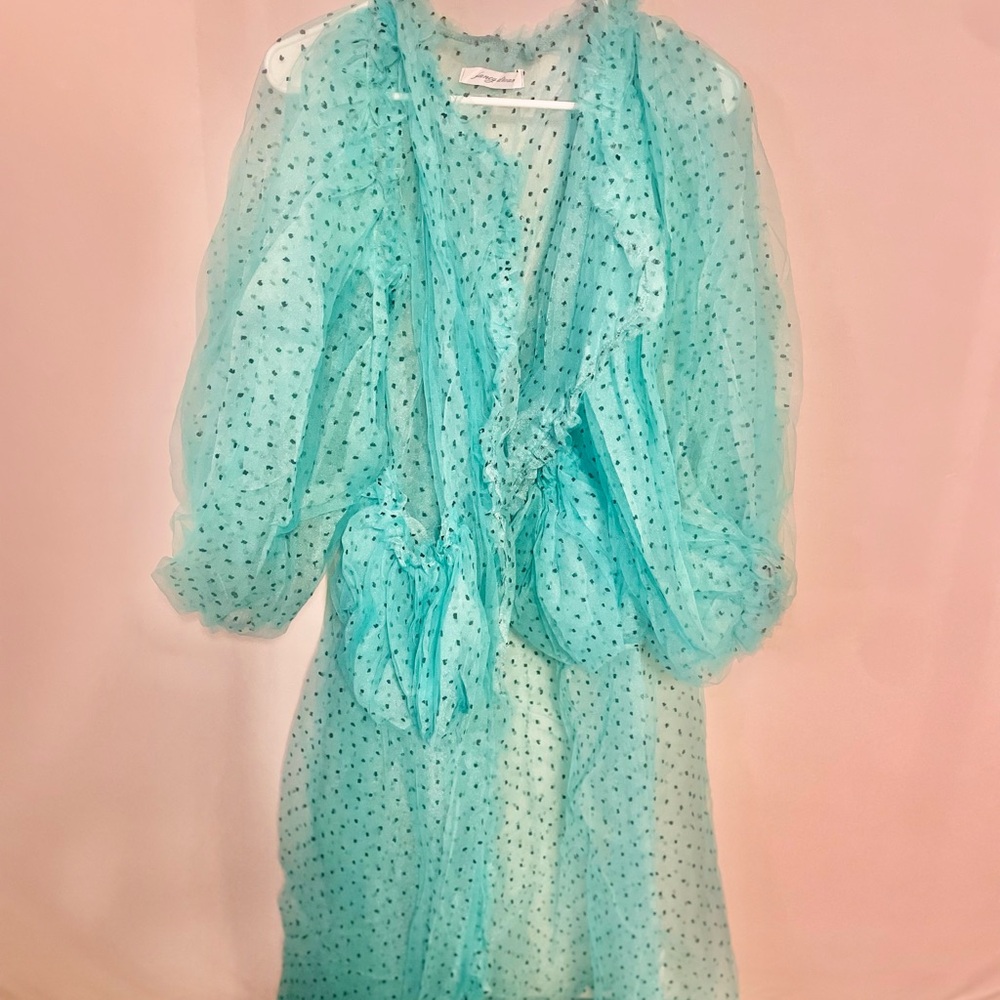 Elegant Sheer Blue Cape for Women - Picture 4 of 4